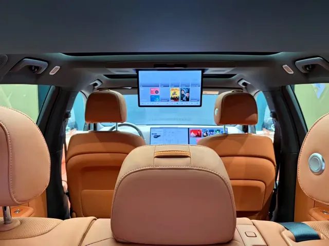 Li Auto L7 — Фото автомобиля 5