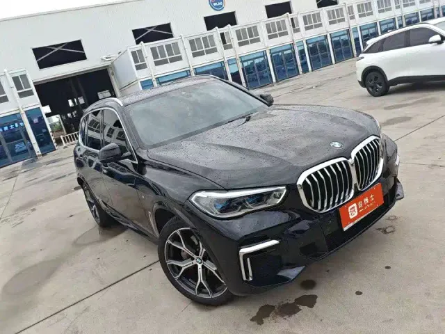BMW X5 — Фото автомобиля 2