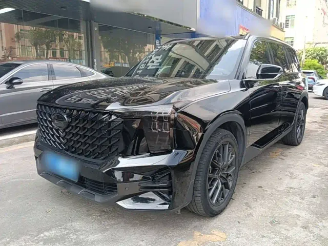 Фотография автомобиля — GAC Trumpchi GS8