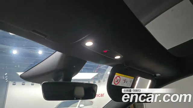 Tesla Model Y — Фото автомобиля 20