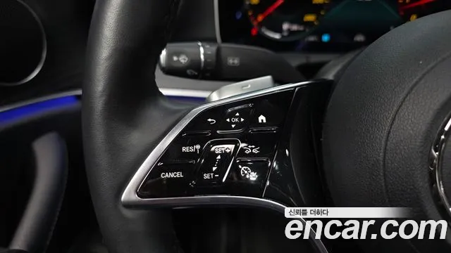 Mercedes-Benz E-Class — Фото автомобиля 18