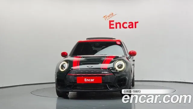 MINI Clubman — Фото автомобиля 3