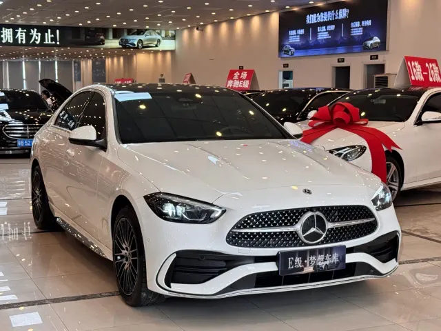 Mercedes-Benz C-Class — Фото автомобиля 3