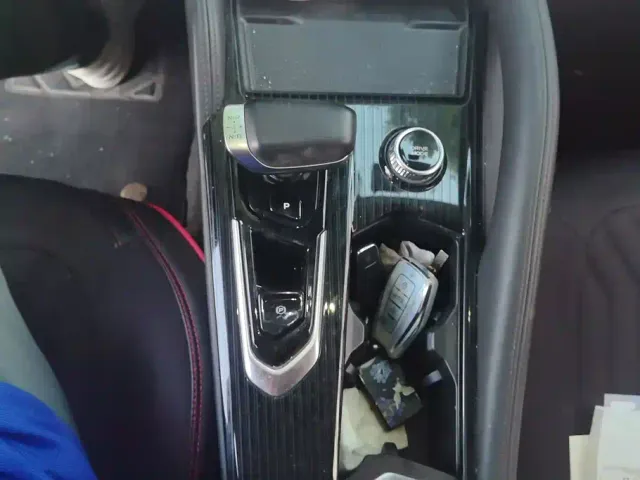Geely Xingyue L — Фото автомобиля 16