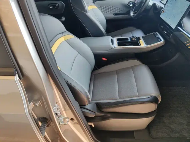 GAC Aion Y — Фото автомобиля 24