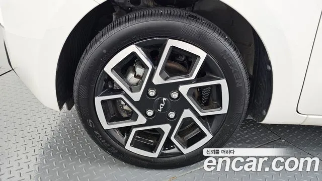 Kia RAY Новый Kia Ray Prestige — Фото автомобиля 5