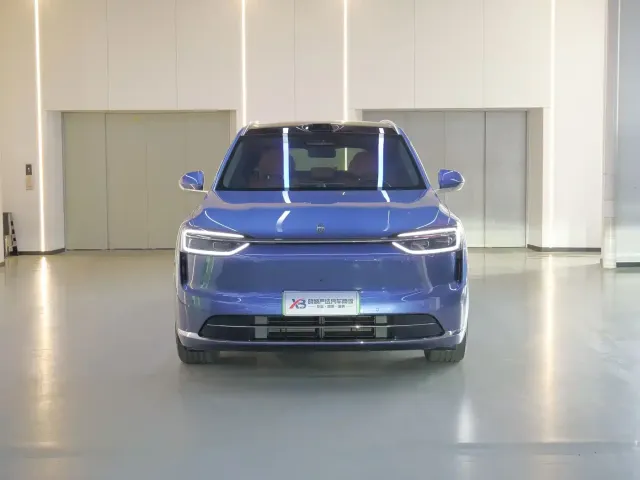 AITO Wenjie AITO M7 2026 Extended Range Ultra AWD 5-Seater — Фото автомобиля 2