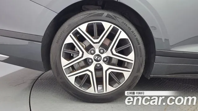 Hyundai Grandeur Grandeur (GN7) 3.5 Бензин 4WD — Фото автомобиля 4