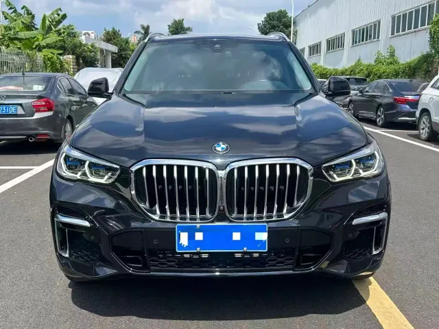 BMW X5 — Фото автомобиля 2
