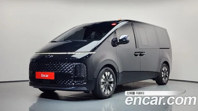Фотография автомобиля — Hyundai Staria