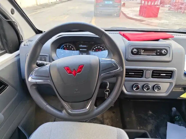 Wuling Yangguang — Фото автомобиля 2