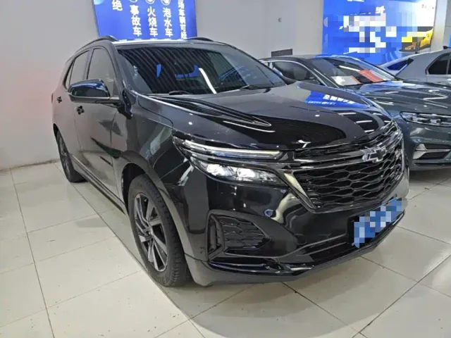 Chevrolet Equinox — Фото автомобиля 3