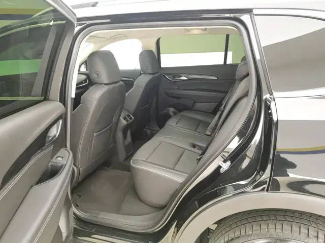 Buick Envision Plus — Фото автомобиля 11