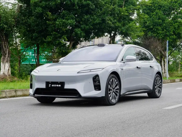 Фотография автомобиля — Nio ET5 Touring