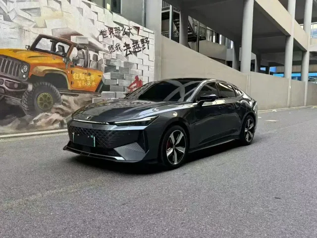 Фотография автомобиля — Changan UNI-V
