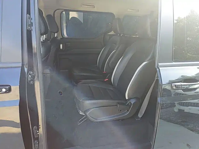 Wuling Zhengcheng — Фото автомобиля 16