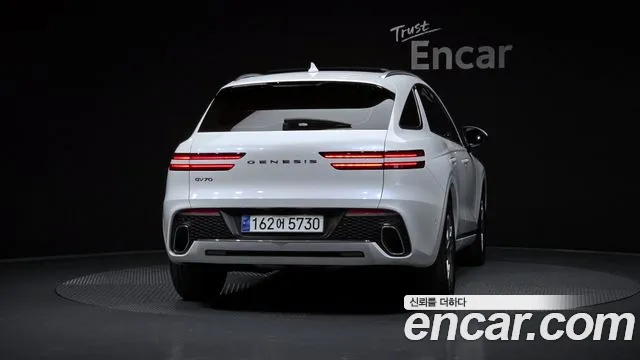Genesis GV70 — Фото автомобиля 4