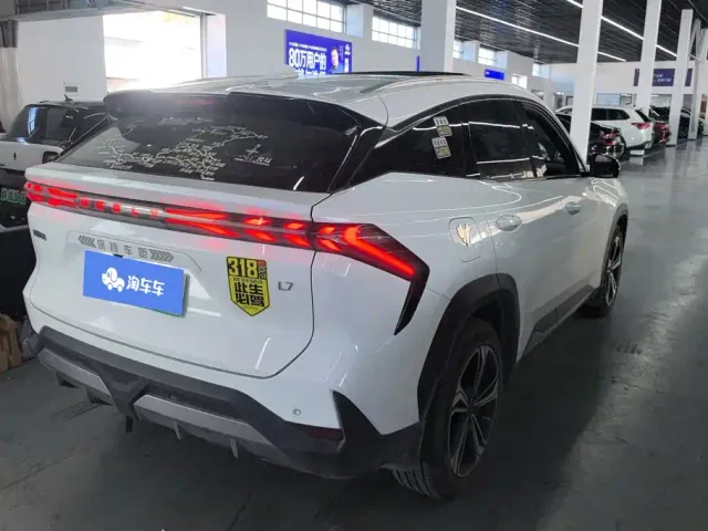 Geely Galaxy L7 — Фото автомобиля 3