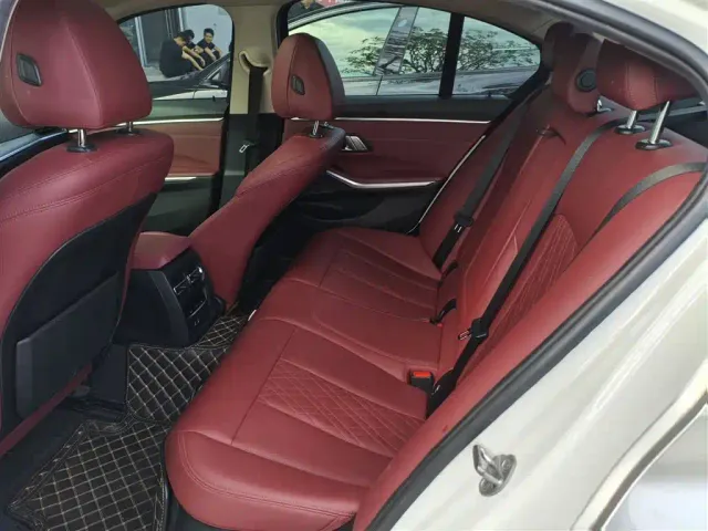 BMW 3 Series — Фото автомобиля 5