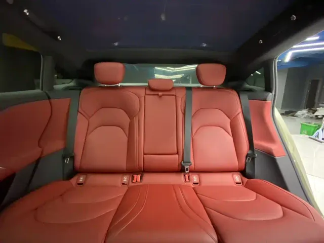 Xiaomi SU7 — Фото автомобиля 19