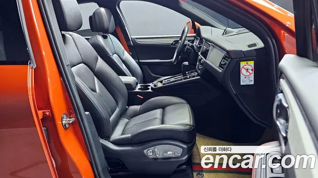 Porsche Macan — Фото автомобиля 26