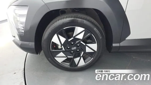 Hyundai Kona — Фото автомобиля 5