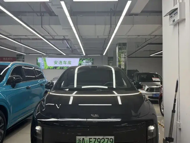 Li Auto i6 — Фото автомобиля 2