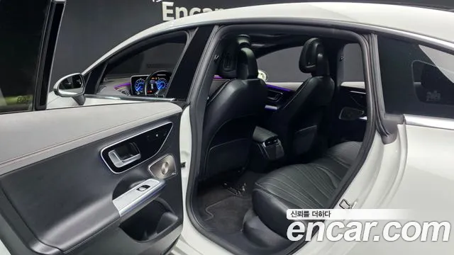 Mercedes-Benz EQE V295 — Фото автомобиля 16