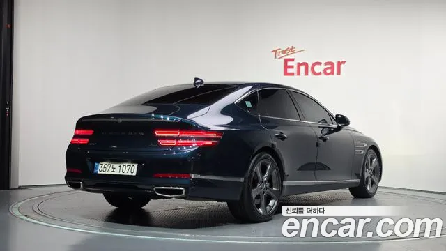 Фотография автомобиля — Genesis G80 RG3