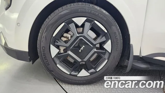 Kia Canival — Фото автомобиля 5