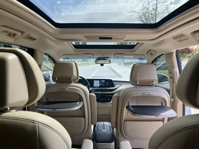 Buick GL8 — Фото автомобиля 16