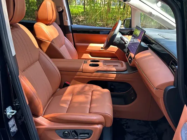 GAC Trumpchi Xiangwang M8 — Фото автомобиля 17