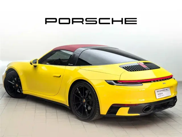 Porsche 911 — Фото автомобиля 5