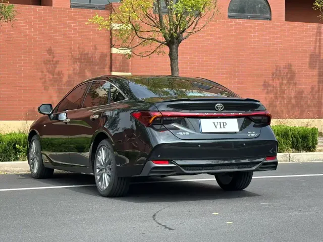 Toyota Avalon — Фото автомобиля 9