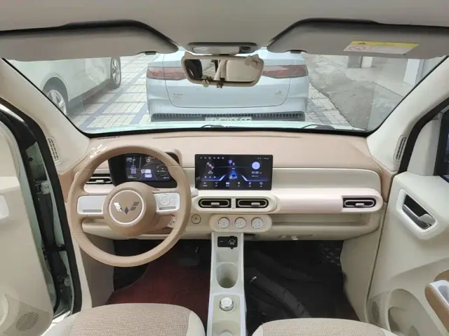 Wuling Hongguang Mini EV — Фото автомобиля 9