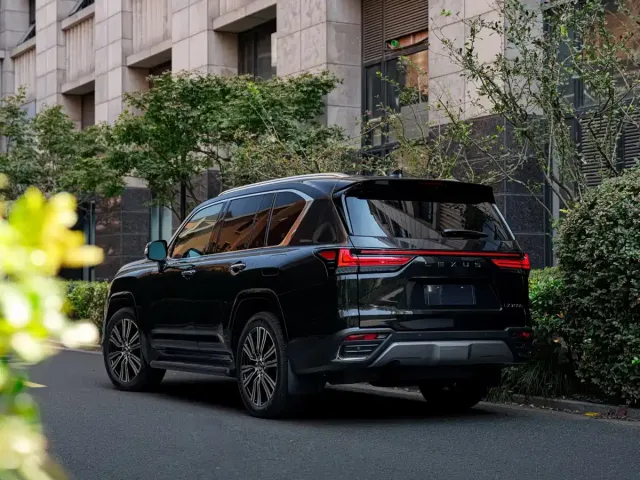 Lexus LX — Фото автомобиля 5