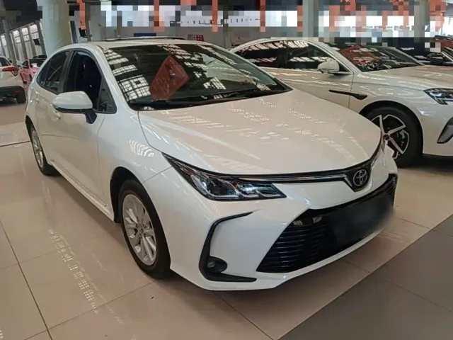 Toyota Corolla — Фото автомобиля 3