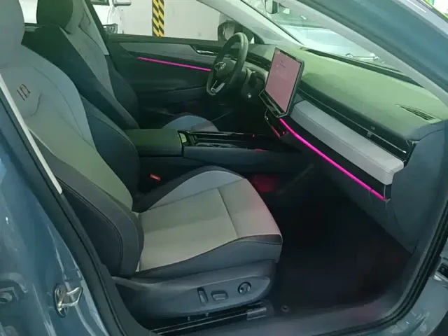 Volkswagen ID.7 Vizzion — Фото автомобиля 24