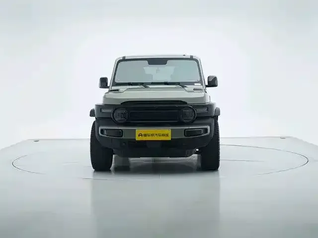Фотография автомобиля — iCAR V23