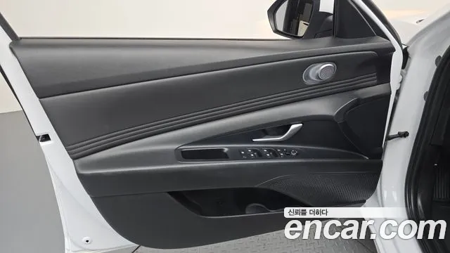 Hyundai Avante CN7 — Фото автомобиля 13