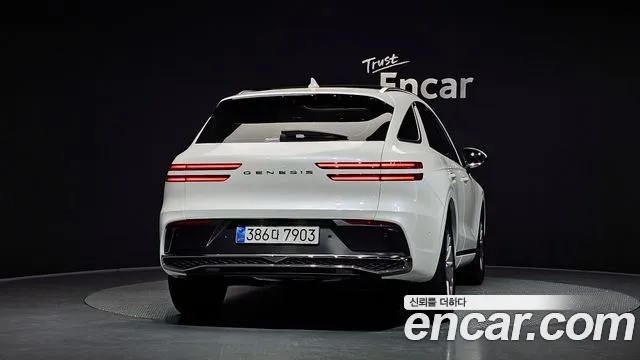 Genesis GV70 — Фото автомобиля 4
