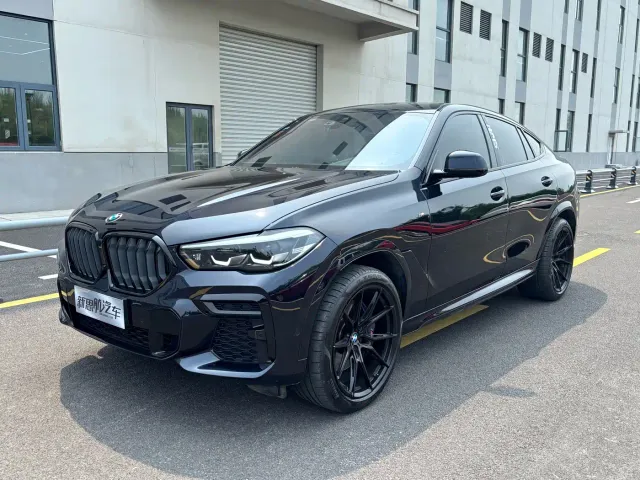 Фотография автомобиля — BMW X6
