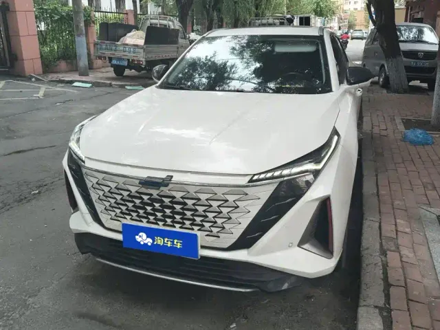 Changan Z6 — Фото автомобиля 2