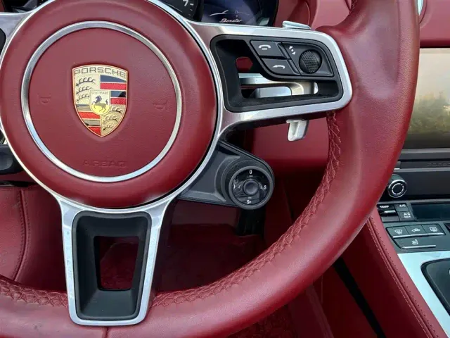 Porsche 718 — Фото автомобиля 8