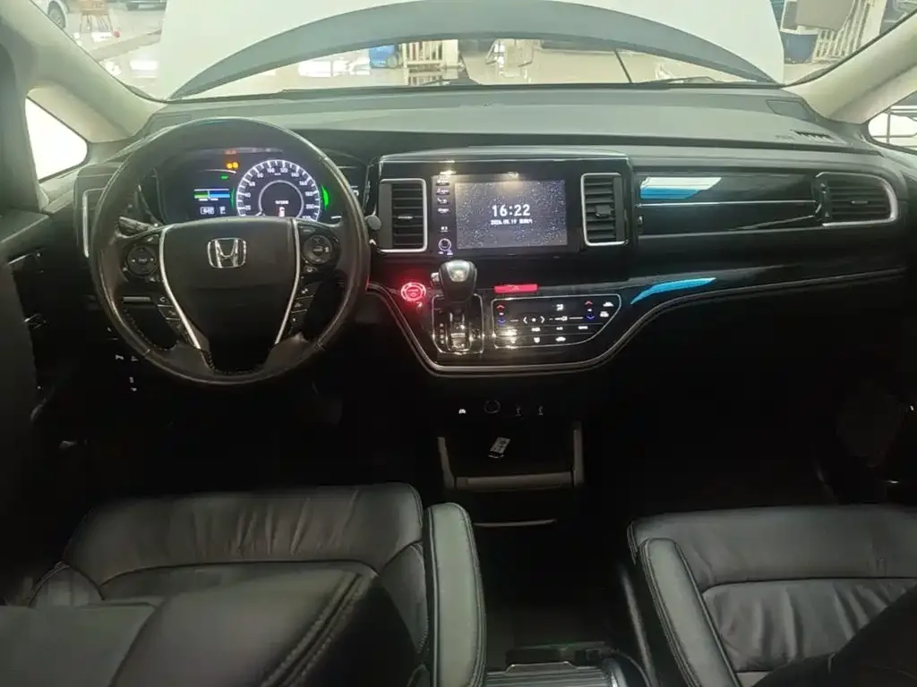 Honda Elysion 2019 2.0L Hybrid Luxury Edition — Фото автомобиля 9