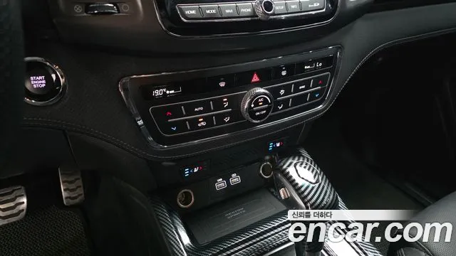 KG_Mobility_Ssangyong Rexton Новый Rexton Sport Khan Дизель 2.2 4WD — Фото автомобиля 25