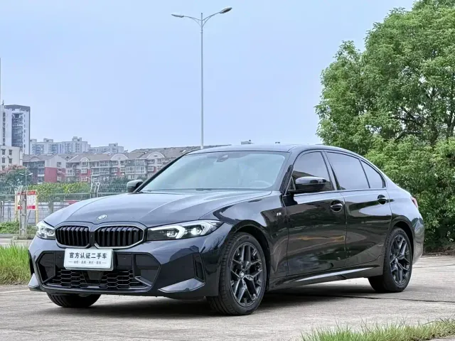 Фотография автомобиля — BMW 3 Series