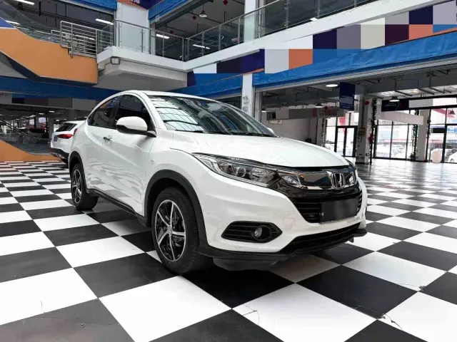 Honda Vezel — Фото автомобиля 3