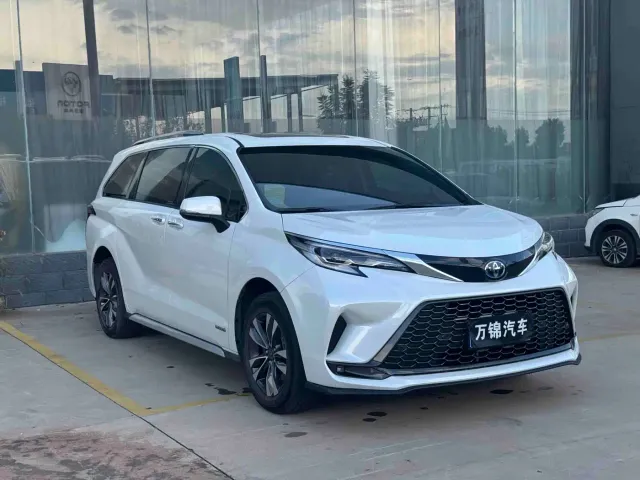 Toyota Granvia — Фото автомобиля 3