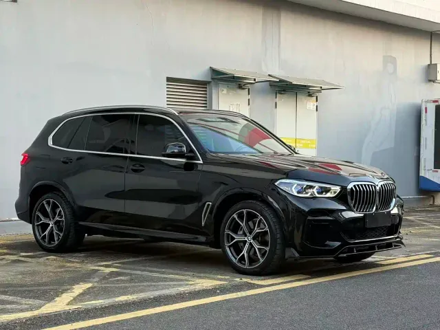 BMW X5 — Фото автомобиля 3